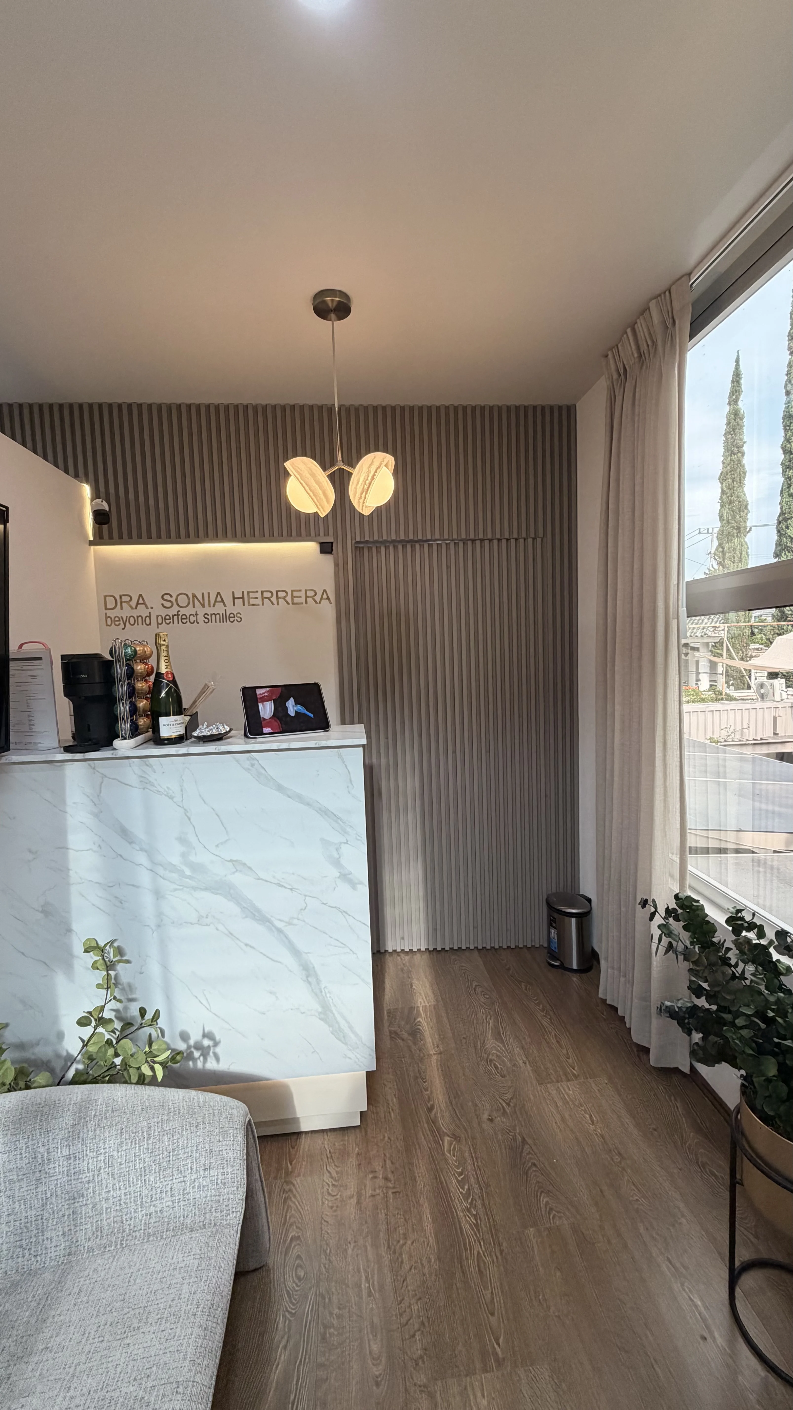 Clinic Entrance in Colomos Providencia, Guadalajara